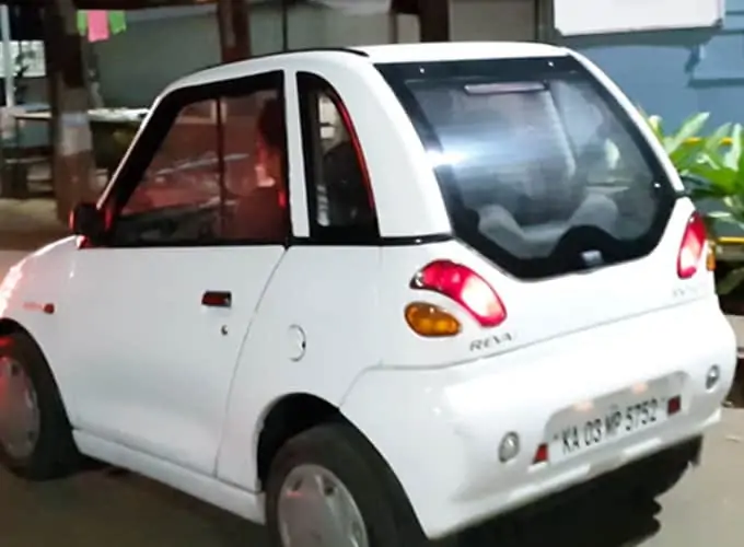 ਰੇਵਾ ਕਾਰ ਦੀ ਬੈਟਰੀ