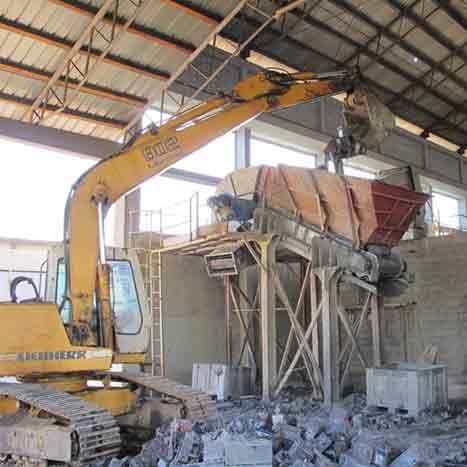 Fig 6. Lead acid battery scrap starting to be processed at a battery recycling plant